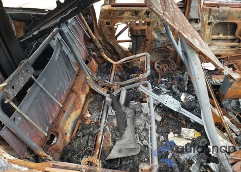 1998 Ford Explorer from USA, damaged, VIN 1FMZU32E0WZA05947